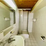 Ski-ferienwohnung Fuer Gruppen & Familien, Grueenistrasse 21, 7270 Davos Platz 公寓 Bolgen