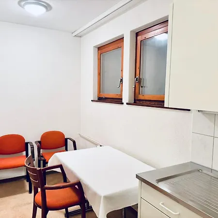 Ski-ferienwohnung Fuer Gruppen & Familien, Grueenistrasse 21, 7270 Davos Platz * Bolgen