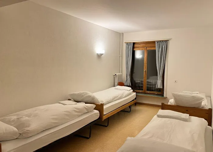 Ski-ferienwohnung Fuer Gruppen & Familien, Grueenistrasse 21, 7270 Davos Platz